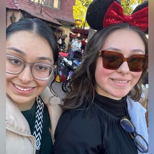 Meet your Posher, Rebekah